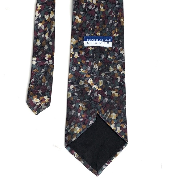 Oscar de la Renta Abstract Dotted Tie - Picture 4 of 6